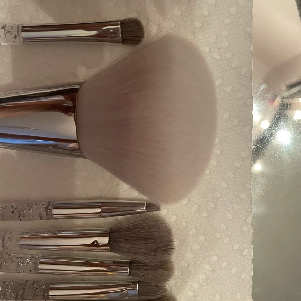 Makeup brushes by cosmetics